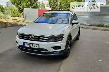 Внедорожник / Кроссовер Volkswagen Tiguan 2019 в Харькове