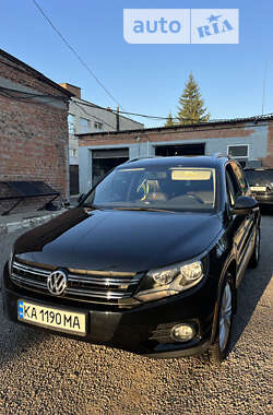 Внедорожник / Кроссовер Volkswagen Tiguan 2012 в Лебедине