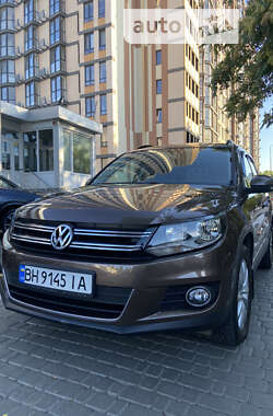 Внедорожник / Кроссовер Volkswagen Tiguan 2013 в Одессе