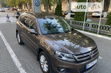 Внедорожник / Кроссовер Volkswagen Tiguan 2013 в Одессе