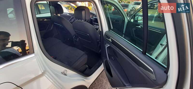 Внедорожник / Кроссовер Volkswagen Tiguan 2019 в Запорожье