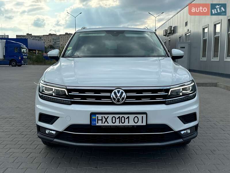 Внедорожник / Кроссовер Volkswagen Tiguan 2019 в Хмельницком