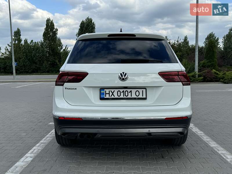 Внедорожник / Кроссовер Volkswagen Tiguan 2019 в Хмельницком