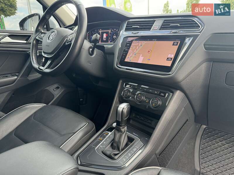 Внедорожник / Кроссовер Volkswagen Tiguan 2019 в Хмельницком