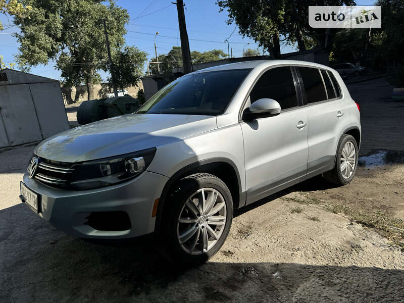 Внедорожник / Кроссовер Volkswagen Tiguan 2012 в Одессе