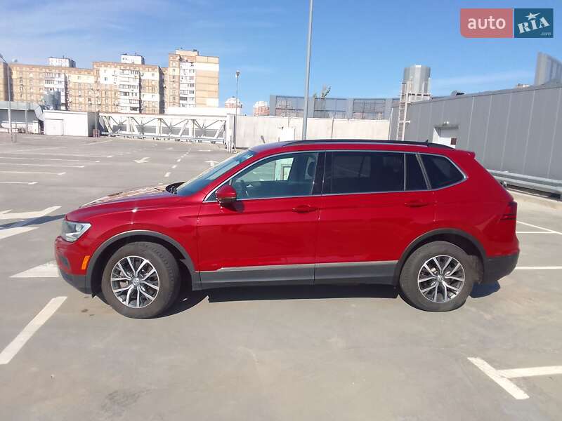 Внедорожник / Кроссовер Volkswagen Tiguan 2019 в Киеве