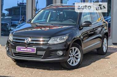 Внедорожник / Кроссовер Volkswagen Tiguan 2015 в Киеве