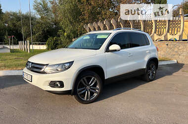 Внедорожник / Кроссовер Volkswagen Tiguan 2016 в Ровно