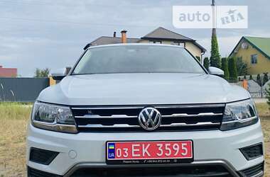 Внедорожник / Кроссовер Volkswagen Tiguan 2018 в Киеве