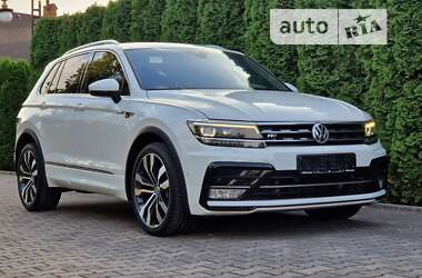 Внедорожник / Кроссовер Volkswagen Tiguan 2017 в Черновцах