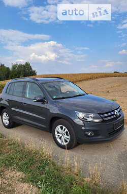 Внедорожник / Кроссовер Volkswagen Tiguan 2015 в Львове