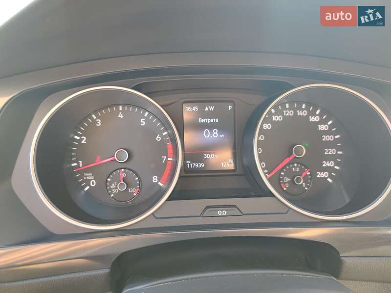 Внедорожник / Кроссовер Volkswagen Tiguan 2017 в Ужгороде фото 19 Внедорожник / Кроссовер Volkswagen Tiguan 2017 в Ужгороде