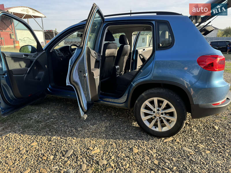 Позашляховик / Кросовер Volkswagen Tiguan 2018 в Чернівцях
