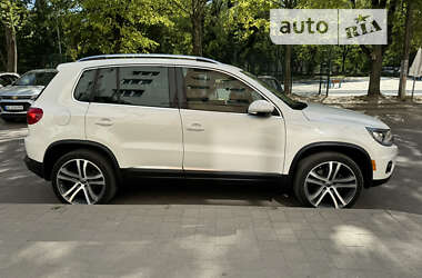 Внедорожник / Кроссовер Volkswagen Tiguan 2012 в Львове