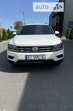 Внедорожник / Кроссовер Volkswagen Tiguan 2020 в Ивано-Франковске