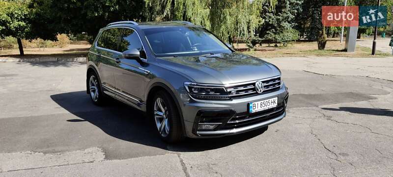 Внедорожник / Кроссовер Volkswagen Tiguan 2017 в Горишних Плавнях