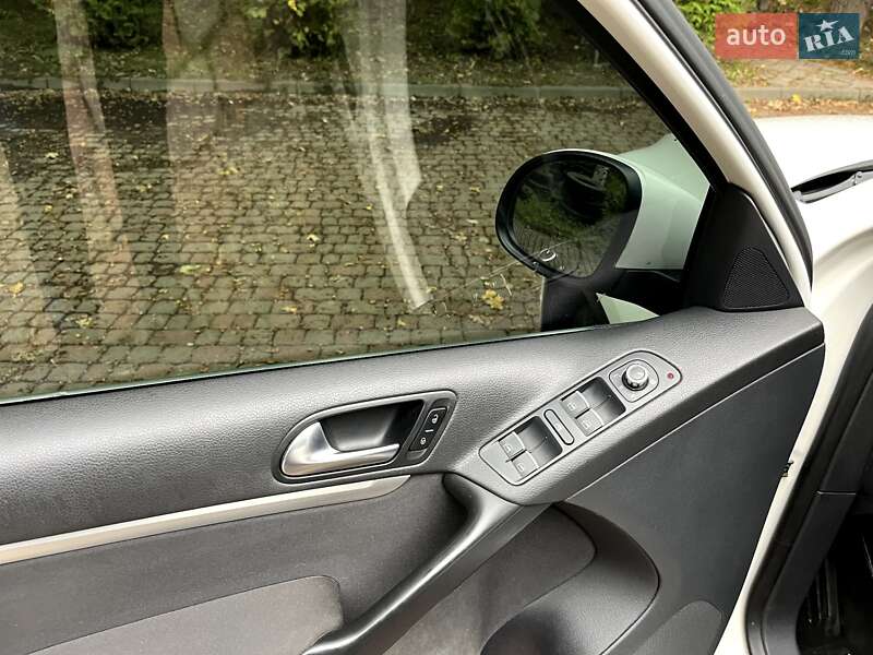 Внедорожник / Кроссовер Volkswagen Tiguan 2012 в Трускавце