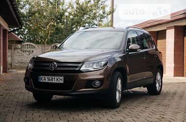 Внедорожник / Кроссовер Volkswagen Tiguan 2016 в Ивано-Франковске