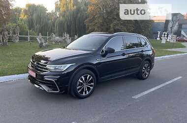 Внедорожник / Кроссовер Volkswagen Tiguan 2022 в Луцке