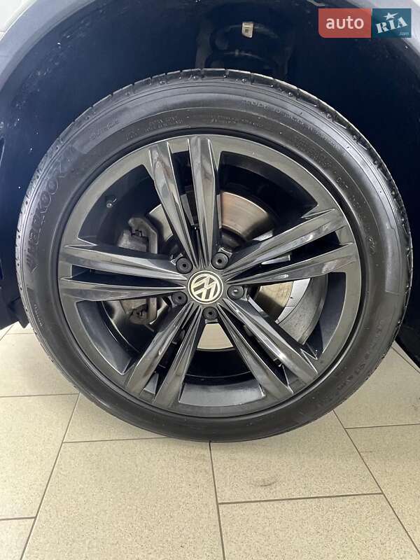 Внедорожник / Кроссовер Volkswagen Tiguan 2018 в Кривом Роге