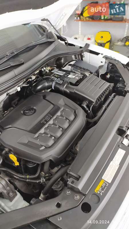 Внедорожник / Кроссовер Volkswagen Tiguan 2018 в Кривом Роге