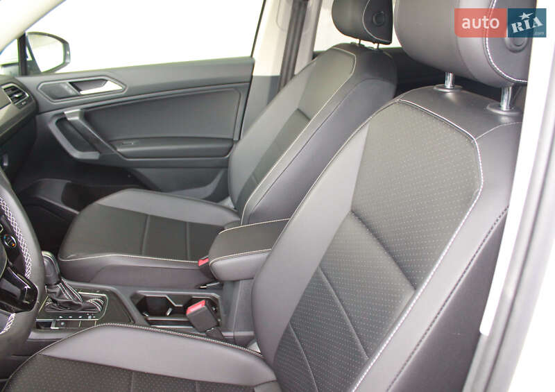 Внедорожник / Кроссовер Volkswagen Tiguan 2021 в Киеве