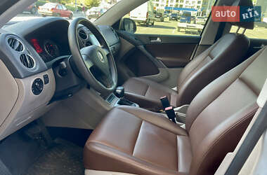 Внедорожник / Кроссовер Volkswagen Tiguan 2008 в Киеве