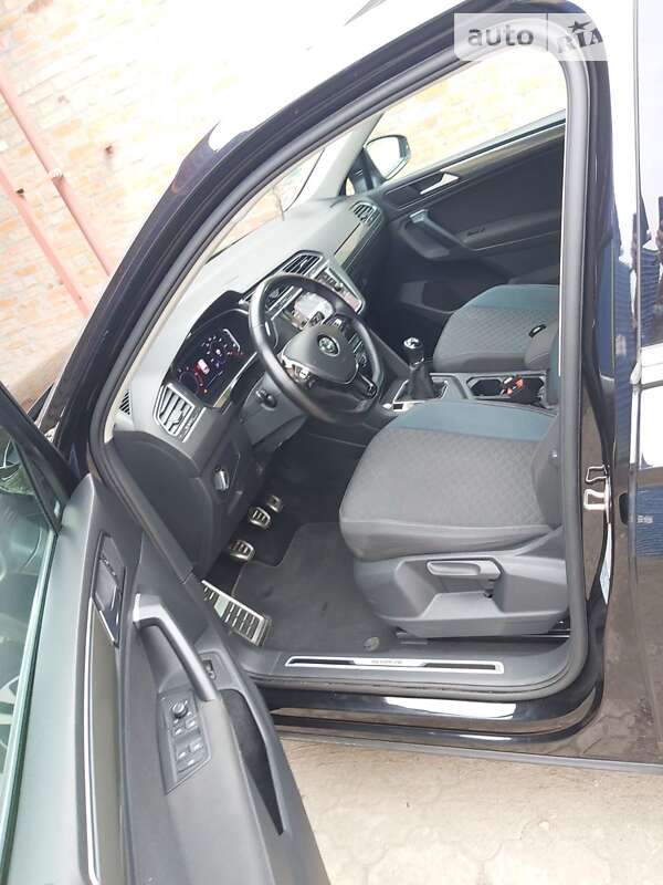 Внедорожник / Кроссовер Volkswagen Tiguan 2019 в Вышгороде