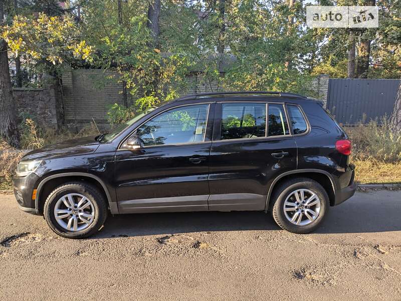 Позашляховик / Кросовер Volkswagen Tiguan 2015 в Ірпені