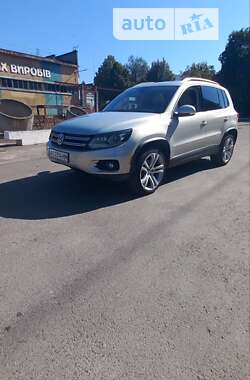 Внедорожник / Кроссовер Volkswagen Tiguan 2012 в Львове