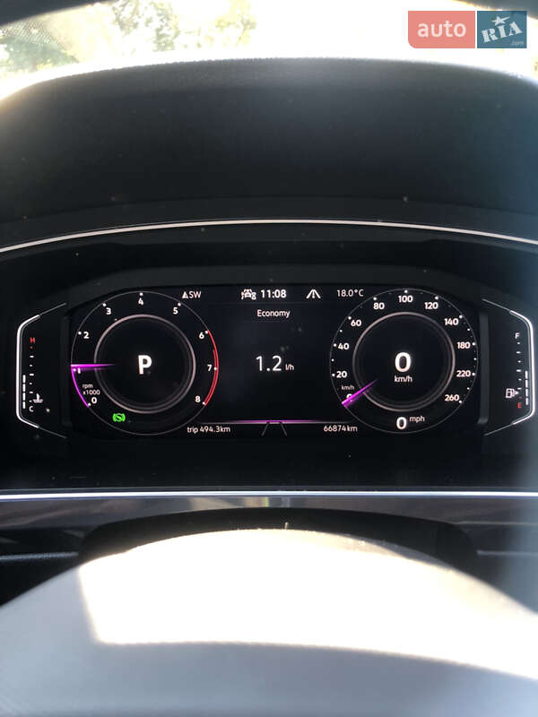 Позашляховик / Кросовер Volkswagen Tiguan 2021 в Києві