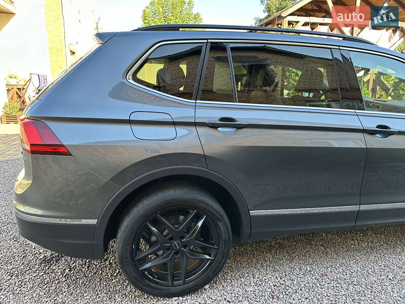 Позашляховик / Кросовер Volkswagen Tiguan 2019 в Броварах фото 4 Позашляховик / Кросовер Volkswagen Tiguan 2019 в Броварах