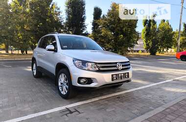 Внедорожник / Кроссовер Volkswagen Tiguan 2014 в Черкассах