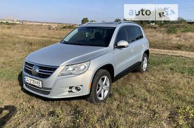 Позашляховик / Кросовер Volkswagen Tiguan 2010 в Умані