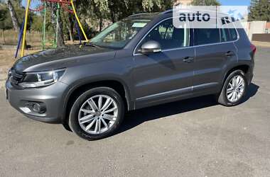 Внедорожник / Кроссовер Volkswagen Tiguan 2015 в Черкассах