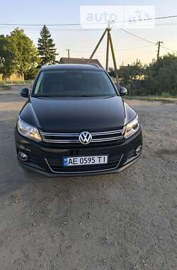 Внедорожник / Кроссовер Volkswagen Tiguan 2013 в Покровском