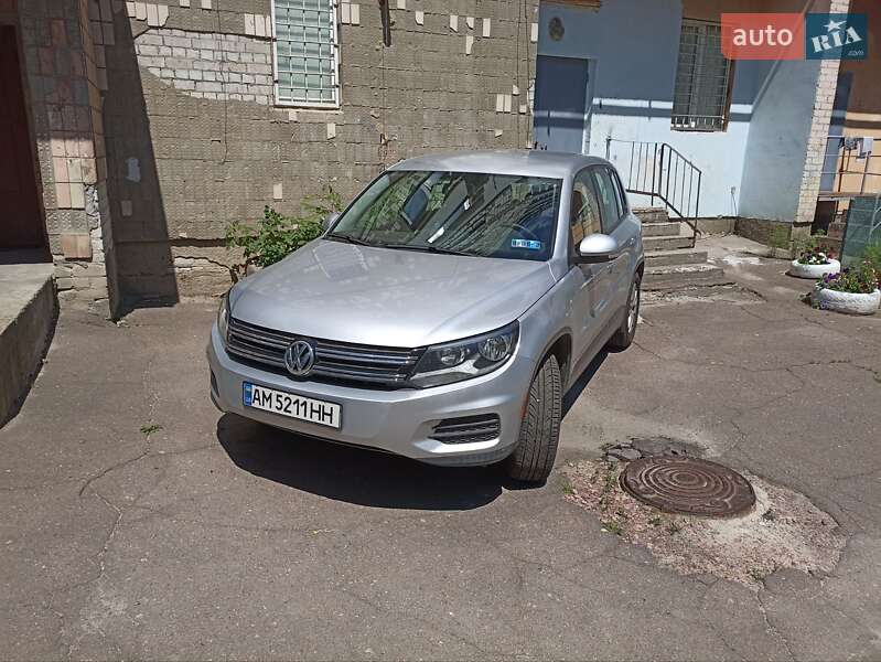 Позашляховик / Кросовер Volkswagen Tiguan 2012 в Житомирі