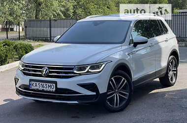 Позашляховик / Кросовер Volkswagen Tiguan 2022 в Києві