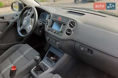 Позашляховик / Кросовер Volkswagen Tiguan 2010 в Рівному