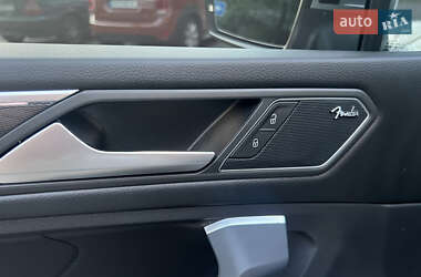 Внедорожник / Кроссовер Volkswagen Tiguan 2020 в 