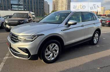 Позашляховик / Кросовер Volkswagen Tiguan 2021 в Києві