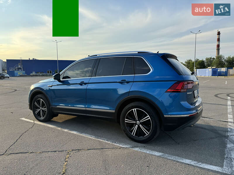 Внедорожник / Кроссовер Volkswagen Tiguan 2017 в Днепре