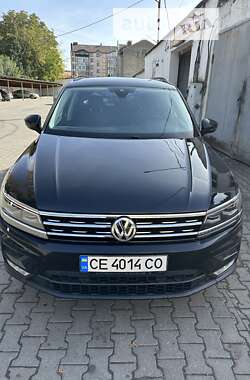 Внедорожник / Кроссовер Volkswagen Tiguan 2020 в Черновцах