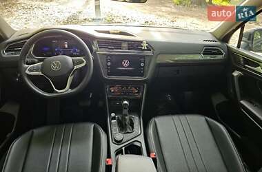 Внедорожник / Кроссовер Volkswagen Tiguan 2022 в 