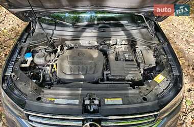Внедорожник / Кроссовер Volkswagen Tiguan 2022 в 