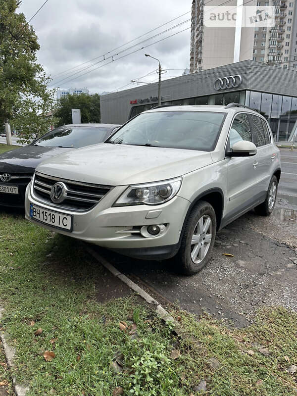 Volkswagen Tiguan 2010 Volkswagen Tiguan 2010
