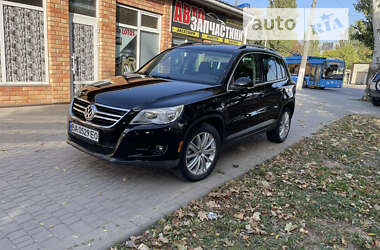 Внедорожник / Кроссовер Volkswagen Tiguan 2008 в Николаеве