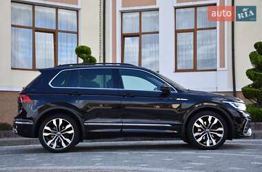 Внедорожник / Кроссовер Volkswagen Tiguan 2021 в Львове