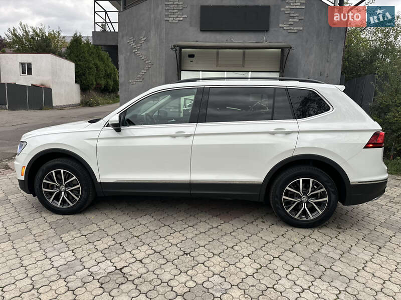 Внедорожник / Кроссовер Volkswagen Tiguan 2019 в Ужгороде