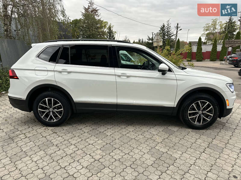 Внедорожник / Кроссовер Volkswagen Tiguan 2019 в Ужгороде